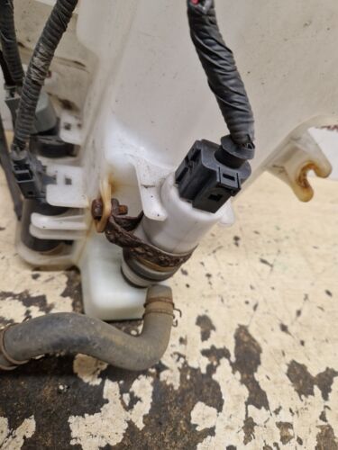 KIA SPORTAGE WINDSCREEN WASHER FLUID BOTTLE TANK MK3 10_16 (98610-3U510 ) DIESEL - Picture 5 of 20