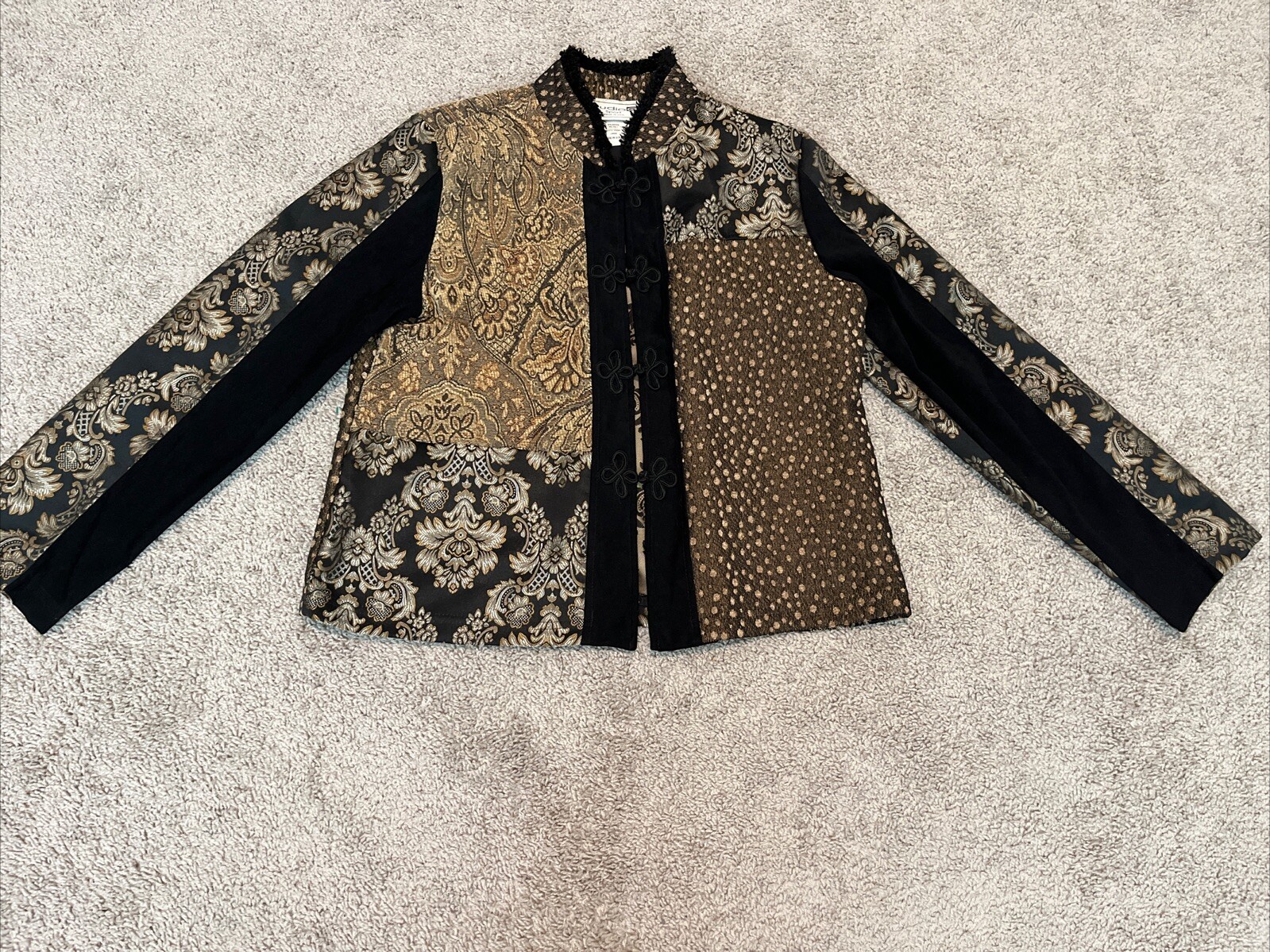 Women’s Vintage StudioG Sport Tapestry Jacket W/ Toggle Closures Sz L - USA