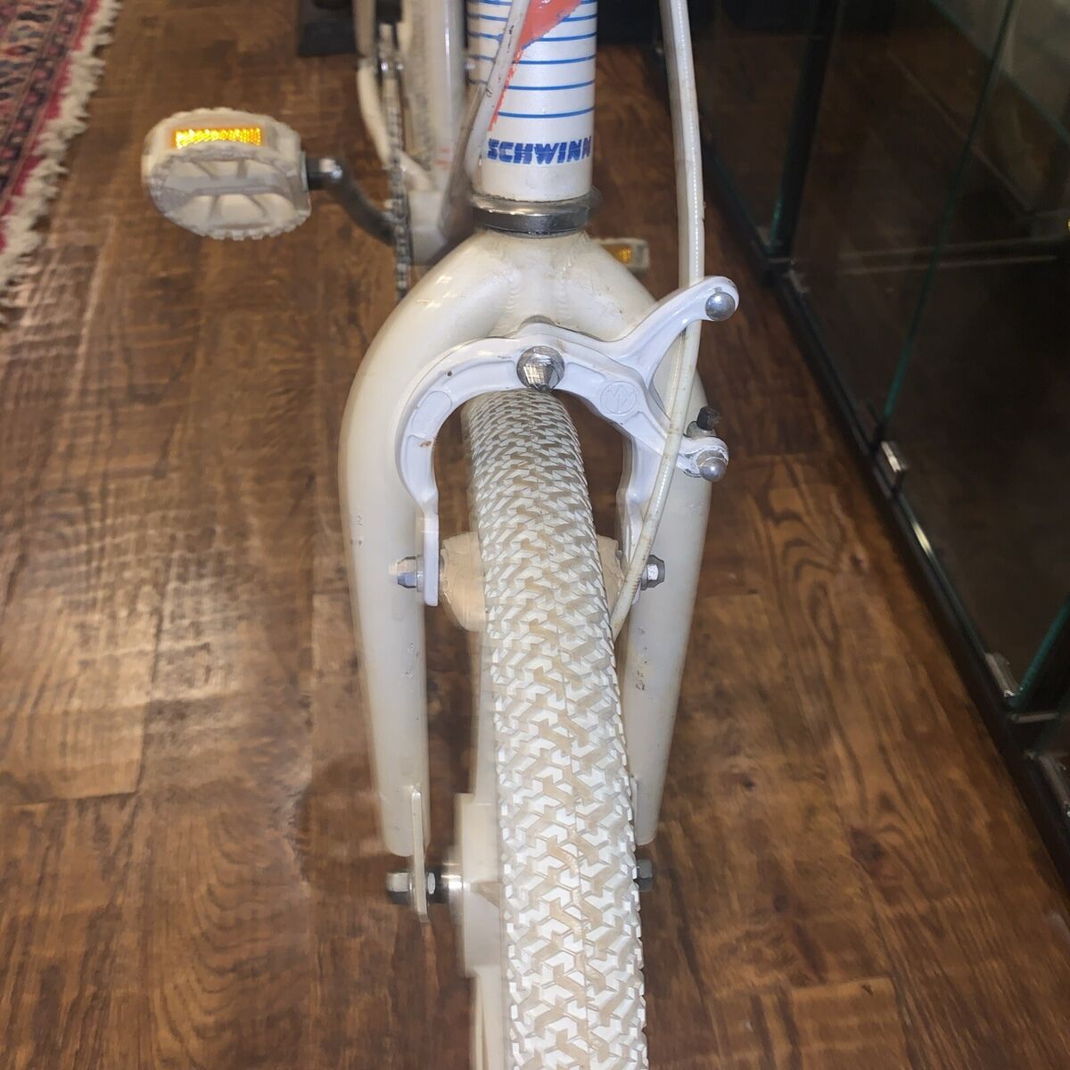 s-l1200.jpg s-l1200.jpg