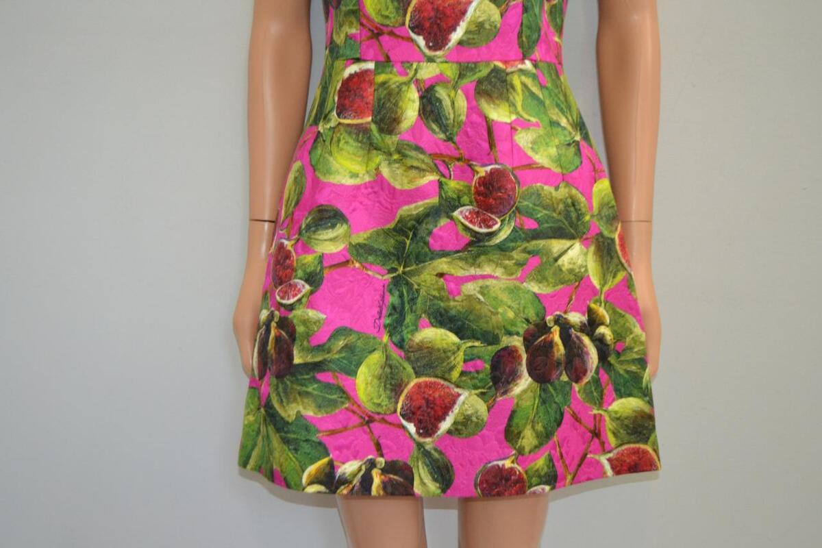 NWT Dolce & Gabbana Pink Fig Leaf Print Sleeveless Dress NWT Dolce & Gabbana Pink Fig Leaf Print Sleeveless Dress