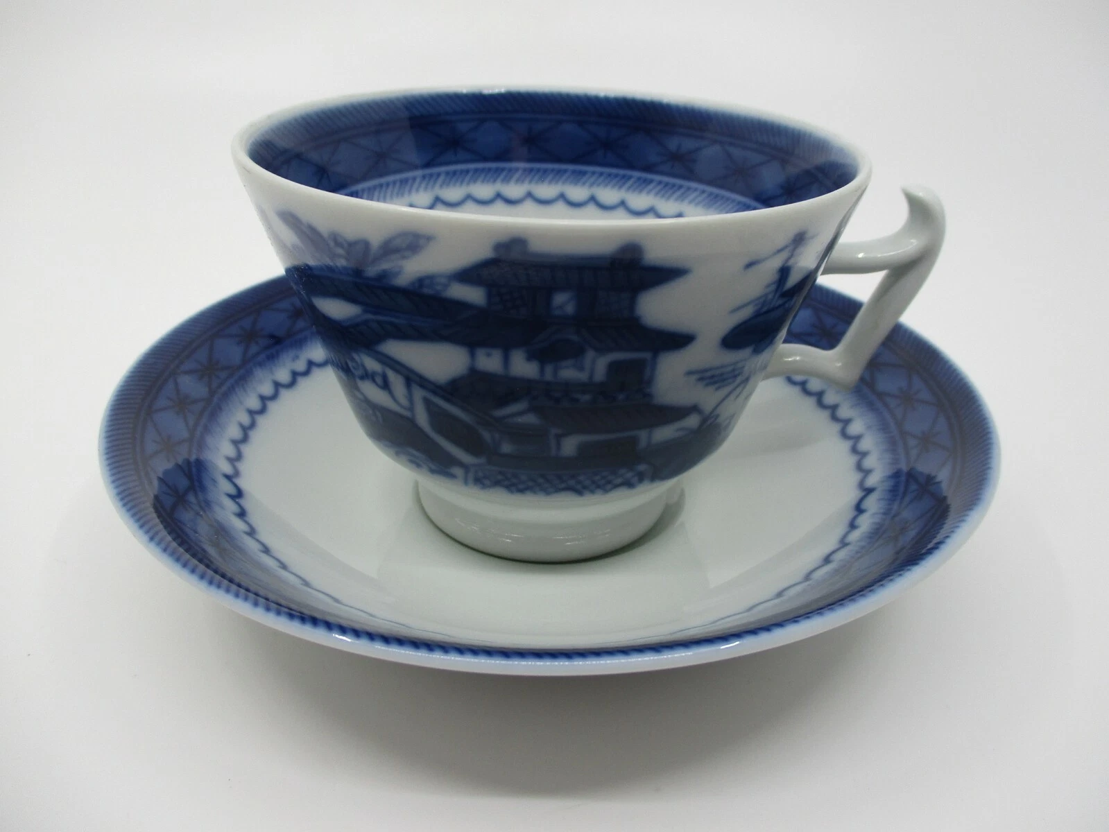 Mottahedeh Canton Cup & Saucer
