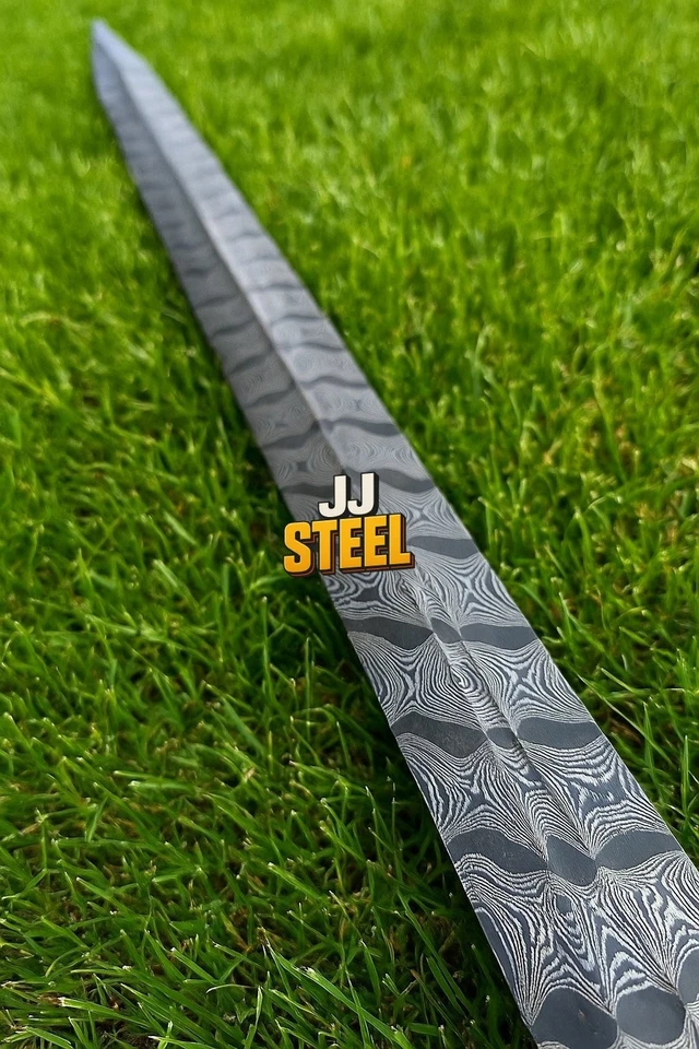 Espada de supervivencia de hoja en blanco de acero Damasco hecha a mano personalizada espada de caza Foto 3 de 4