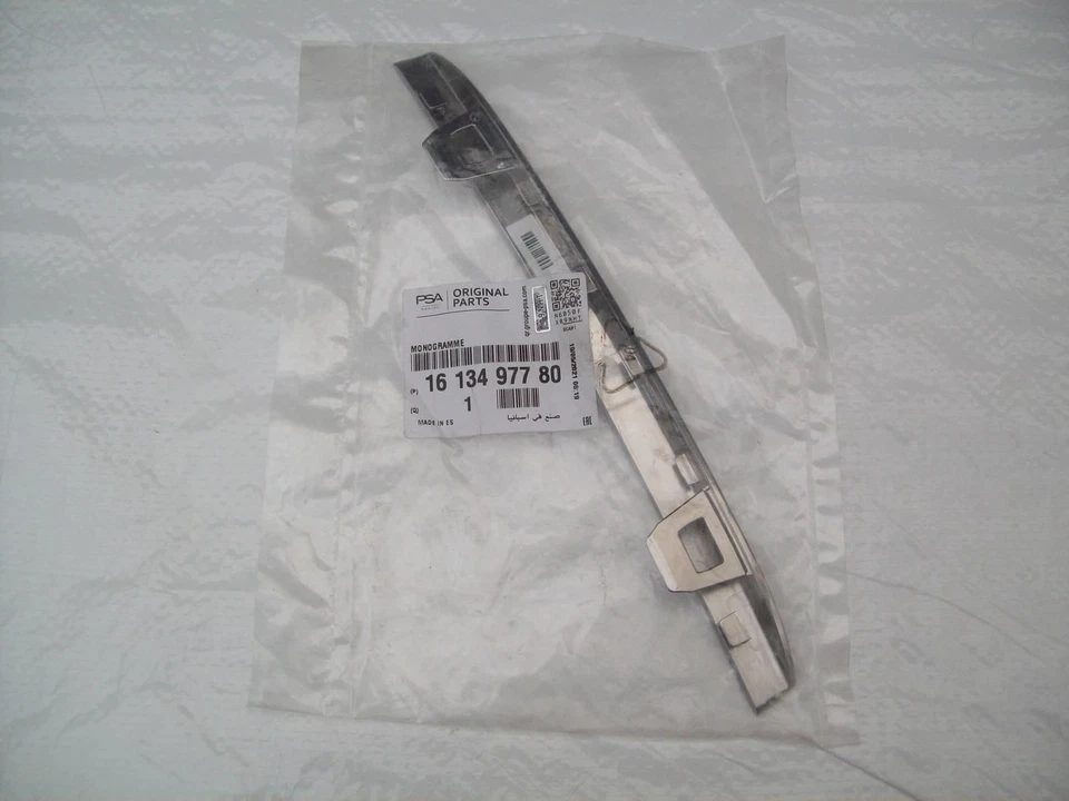 Peugeot 208 Grille Emblem Trim Genuine Front Chrome 1613497780 2012-2019 - Image 2 of 4