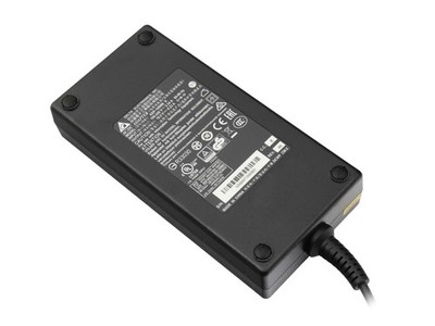 Medion Netzteil für Erazer X7843 (P670RG) 180,0 Watt