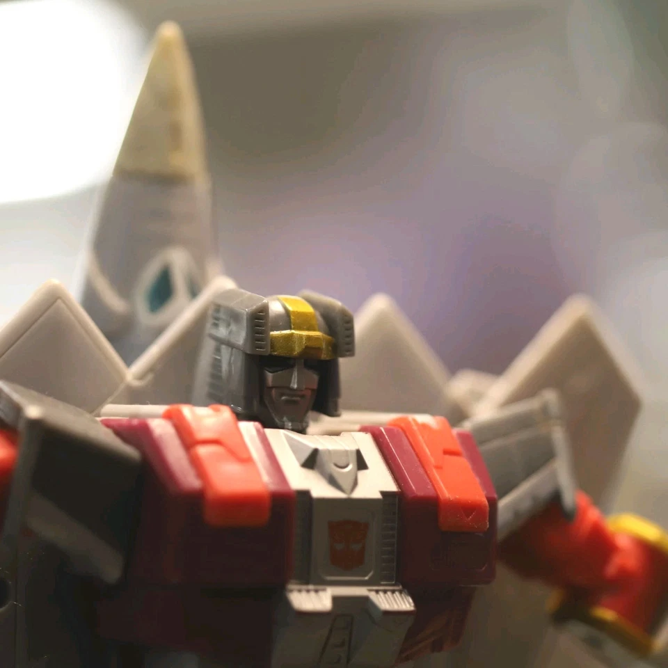 Transformers Universe 2.0 Ultra Class Silverbolt Aerialbot Jet Figure Autobot - Image 2 of 4