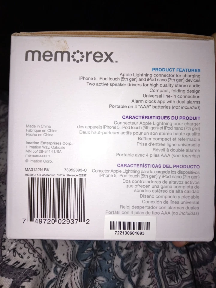 Altavoz estéreo de viaje ultra portátil Memorex compatible con iPod iPhone de 30 pines Foto 4 de 4