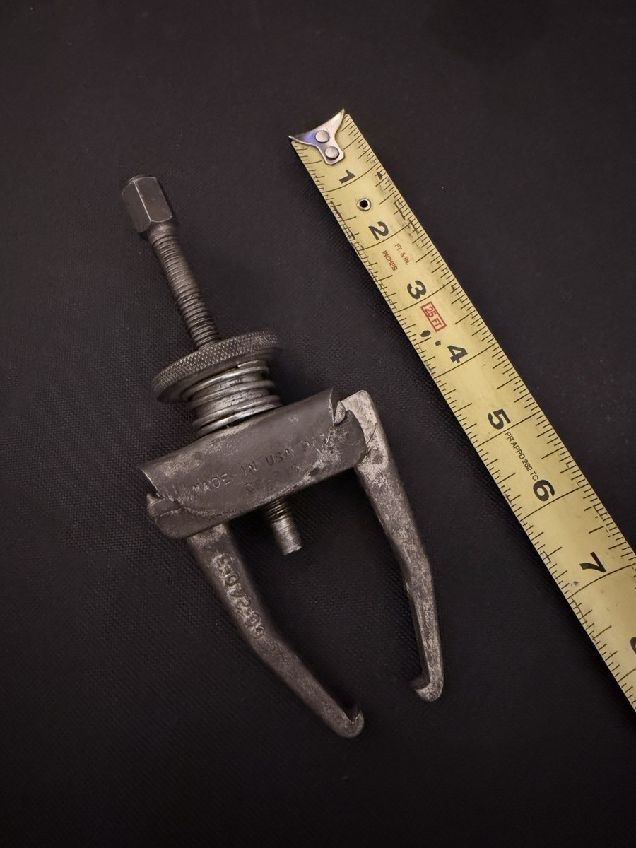Vtg Snap-on Tools CG240 Gear Puller 2 Jaw Cg240-3 Kenosha