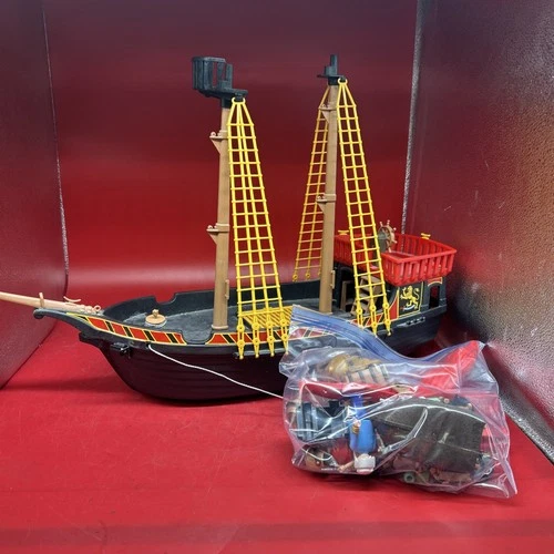 5736 Playmobil Pirate Ship, 2004 with ship figures and accessories, vintage