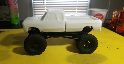 AXIAL SCX24 1ST GEN DODGE RAM MUD TRUCK FIRST GENERATION W/MAGNETIC MOUNTS - Picture 8 of 12