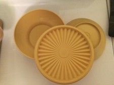 Tupperware Vintage two 890 bowls with one 808 lid. Made in USA harvest gold