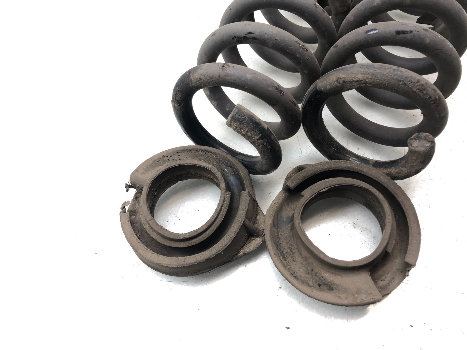 2014-2017 MASERATI GHIBLI S Q4 LEFT & RIGHT REAR COIL SPRING OEM.