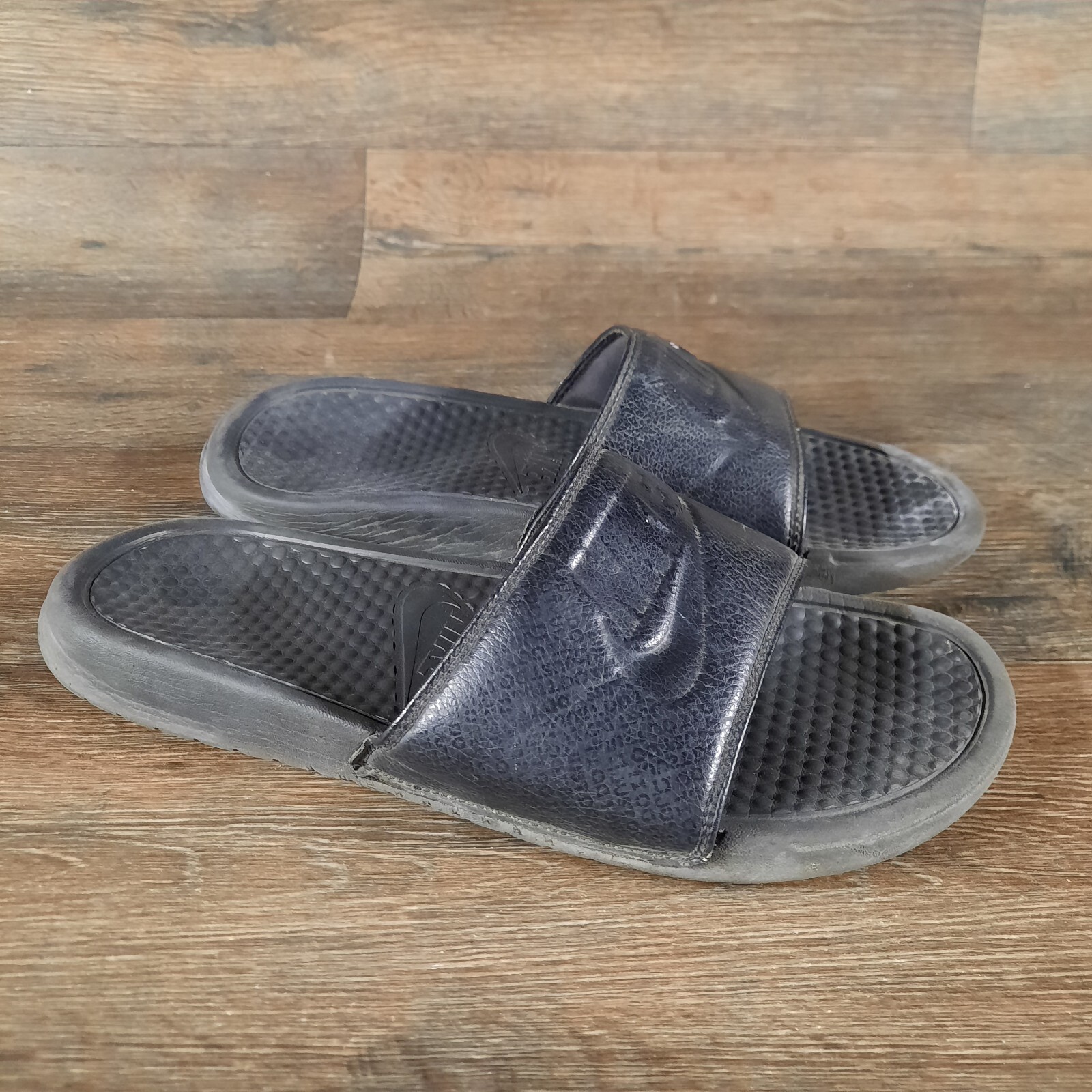 Nike Benassi JDI Mens Slide Sandals Triple Black Size… Gem