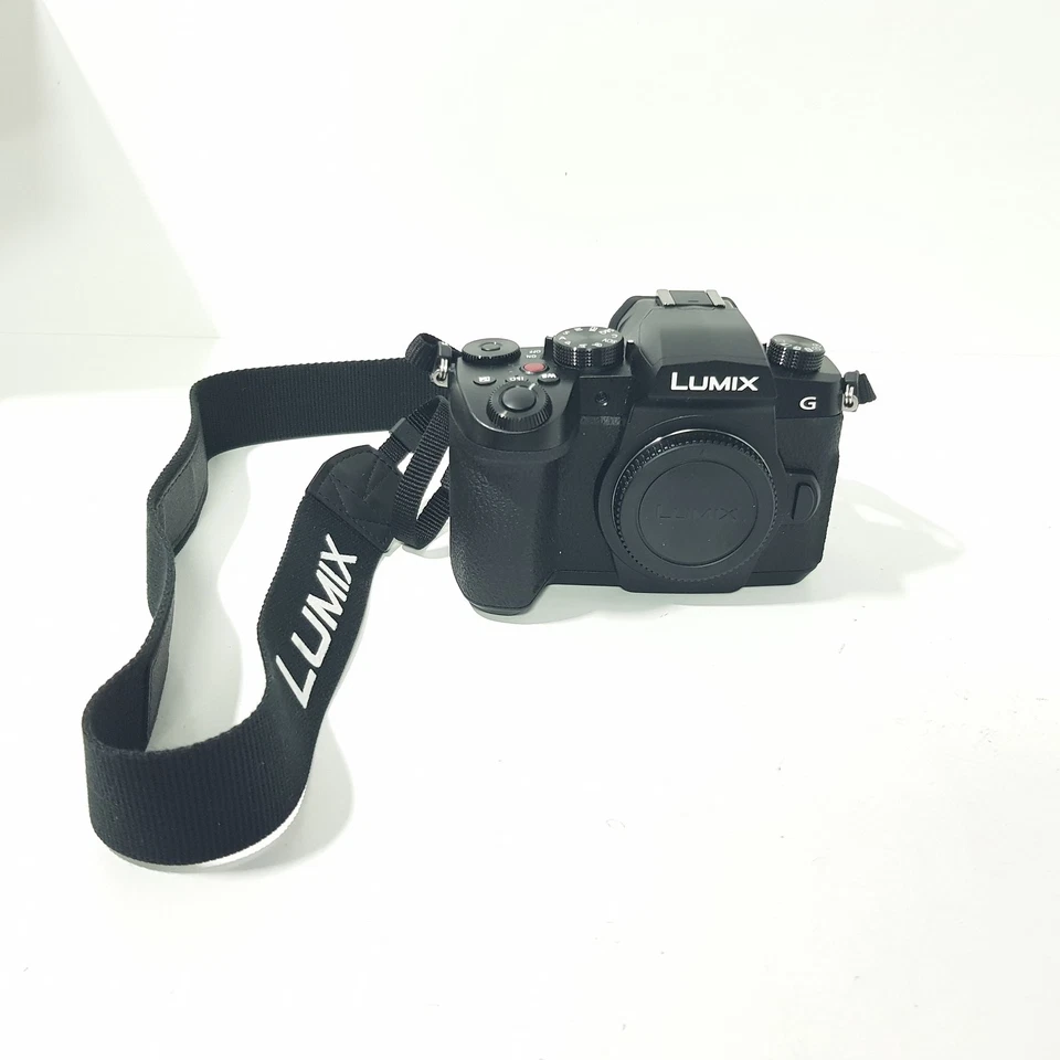 Panasonic Lumix G97, foto 1 de 3