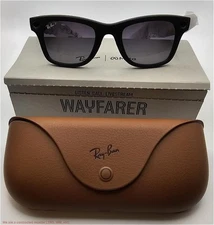 Ray-Ban Meta Wayfarer Matte Black Polarized Graphite Lenses *OPEN BOX*