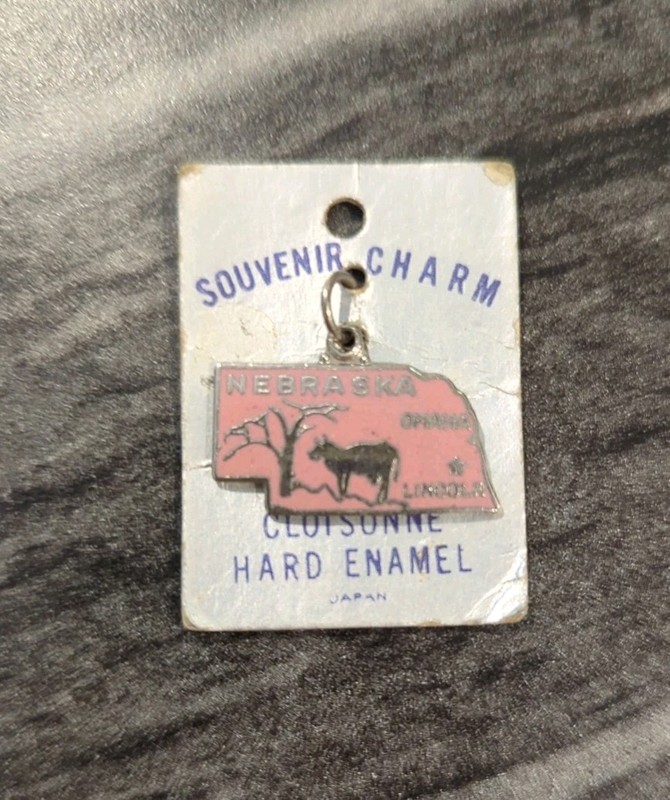 Vintage  NEBRASKA  Cloisonné Hard Enamel State Map Souvenier Charm Pendant