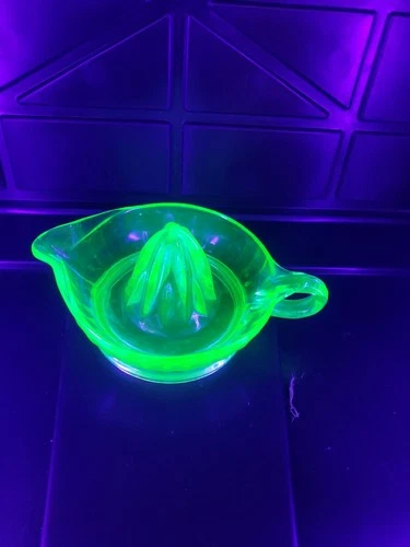 Glass Reamer Juicer Large Vingage Green Vaseline Depression with Handle