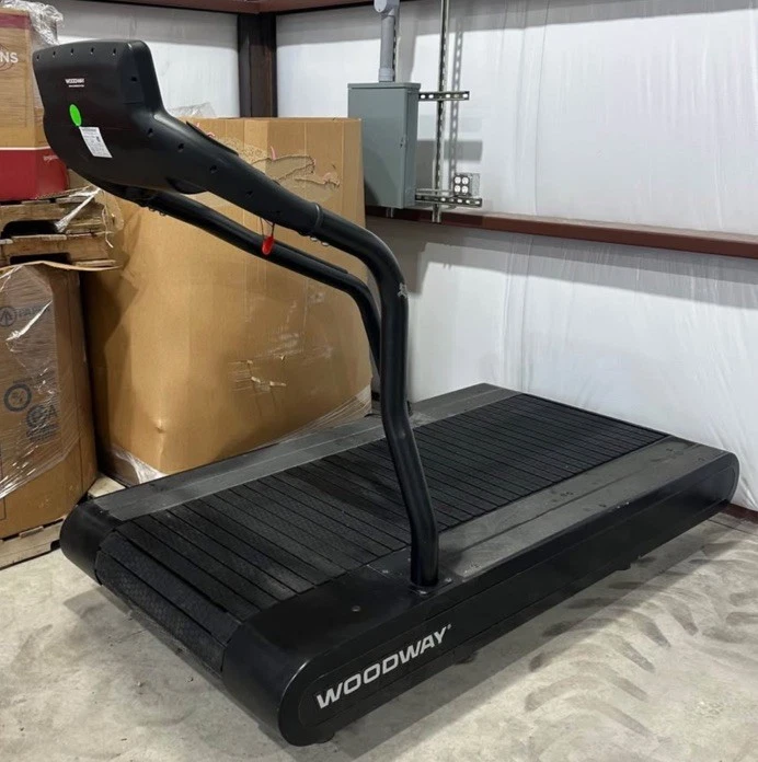 Cinta de correr comercial Woodway XL PRO 27 con pantalla de entrenador personal Foto 2 de 4