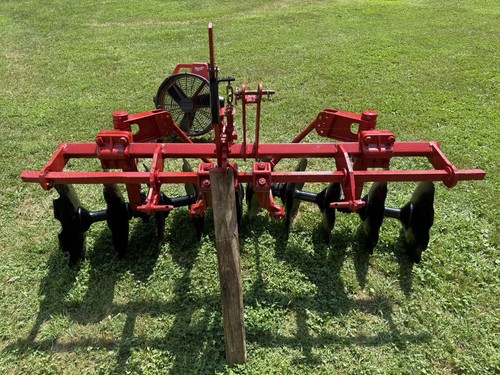 Ferguson 3pt Hitch 7’-9’ Bog disc Harrow