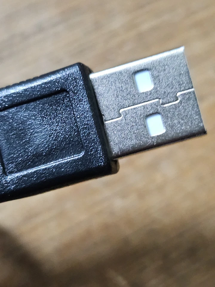 RARE Nokia N Series N810 Internet Tablet 256MB, Wi-Fi, 4.1in - Blue And Silver  - Image 4 of 4