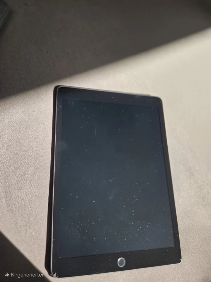 Apple iPad (8th generation) · 256GB · Wi-Fi, Foto 2 von 5