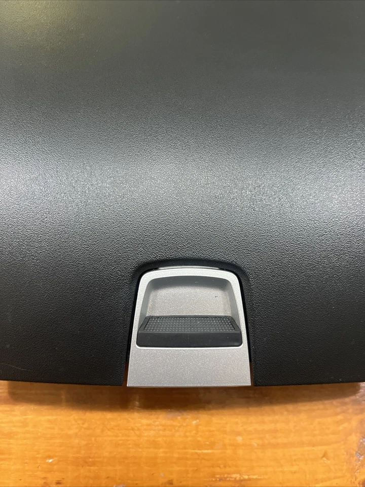 2010-2015 Chevy Equinox GMC terreno painel central compartimento de armazenamento superior fabricante de equipamento original - Imagem 3 de 4