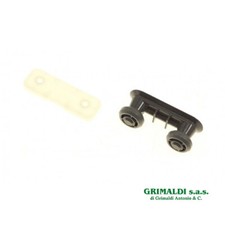 SUPPORTO RUOTE CESTO SUPERIORE LAVASTOVIGLIE ARISTON C00627134 ORIGINALE