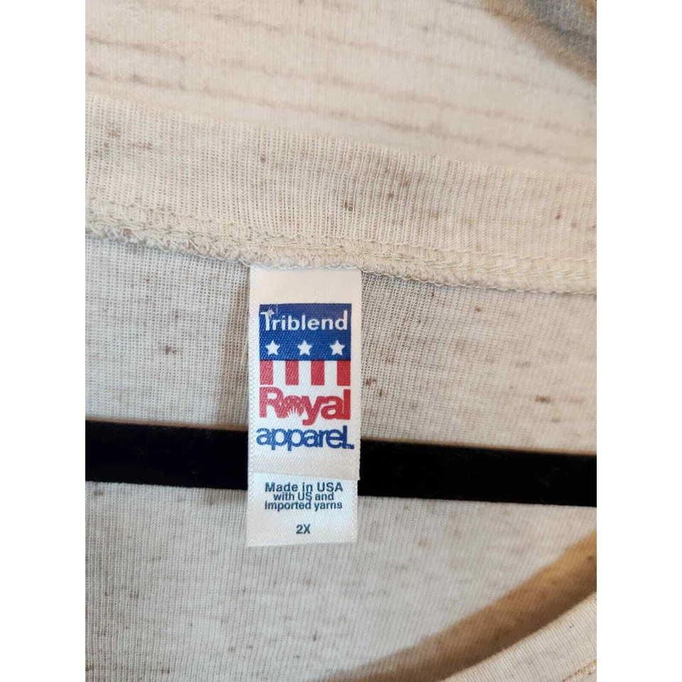 Camiseta Royal Apparel feminina bege gola redonda manga longa gatos tamanho 2X - Imagem 3 de 4