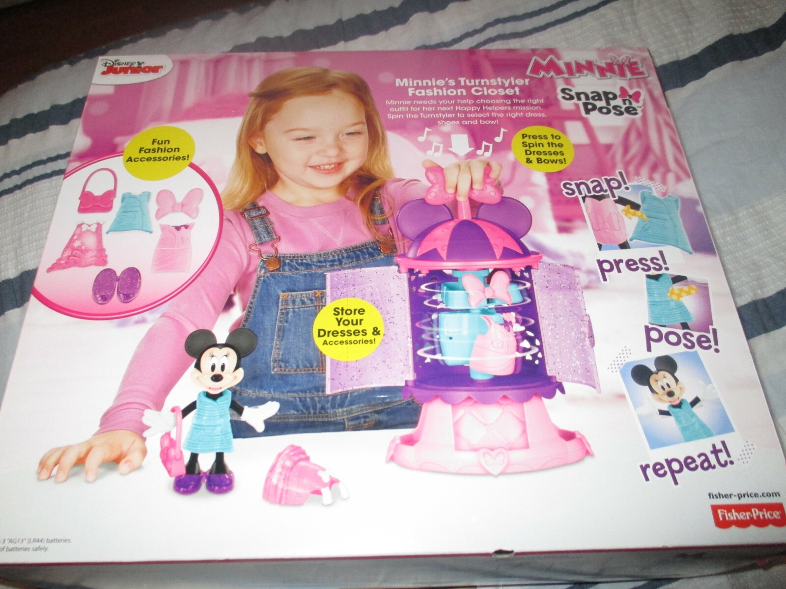 minnie mouse turnstyler fashion closet