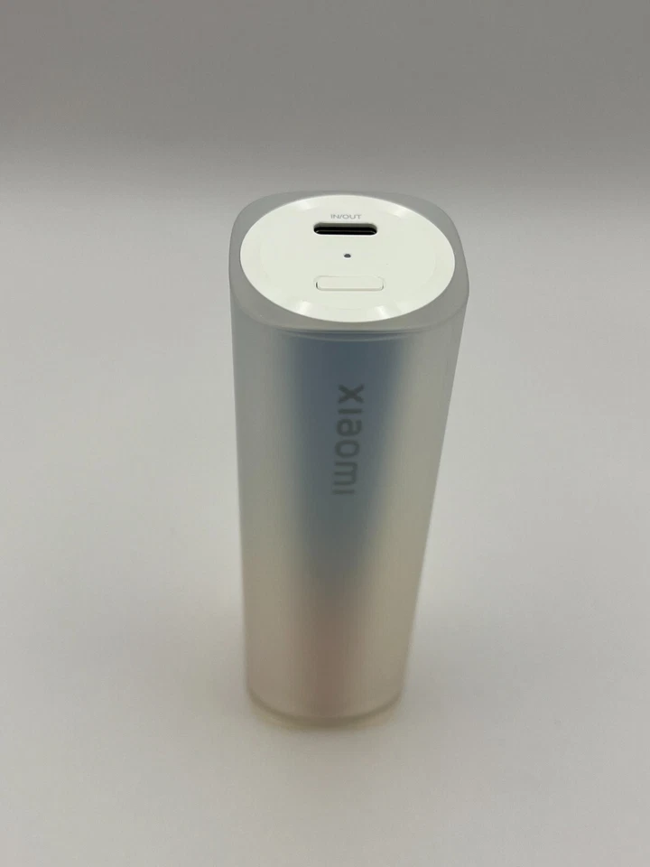 Xiaomi 5000 mAh Power Bank Lip Stick Tamaño Compacto 20W Carga Máxima Foto 3 de 4