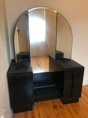 Three Piece 1920 39 S Antique Bedroom Set Dressers