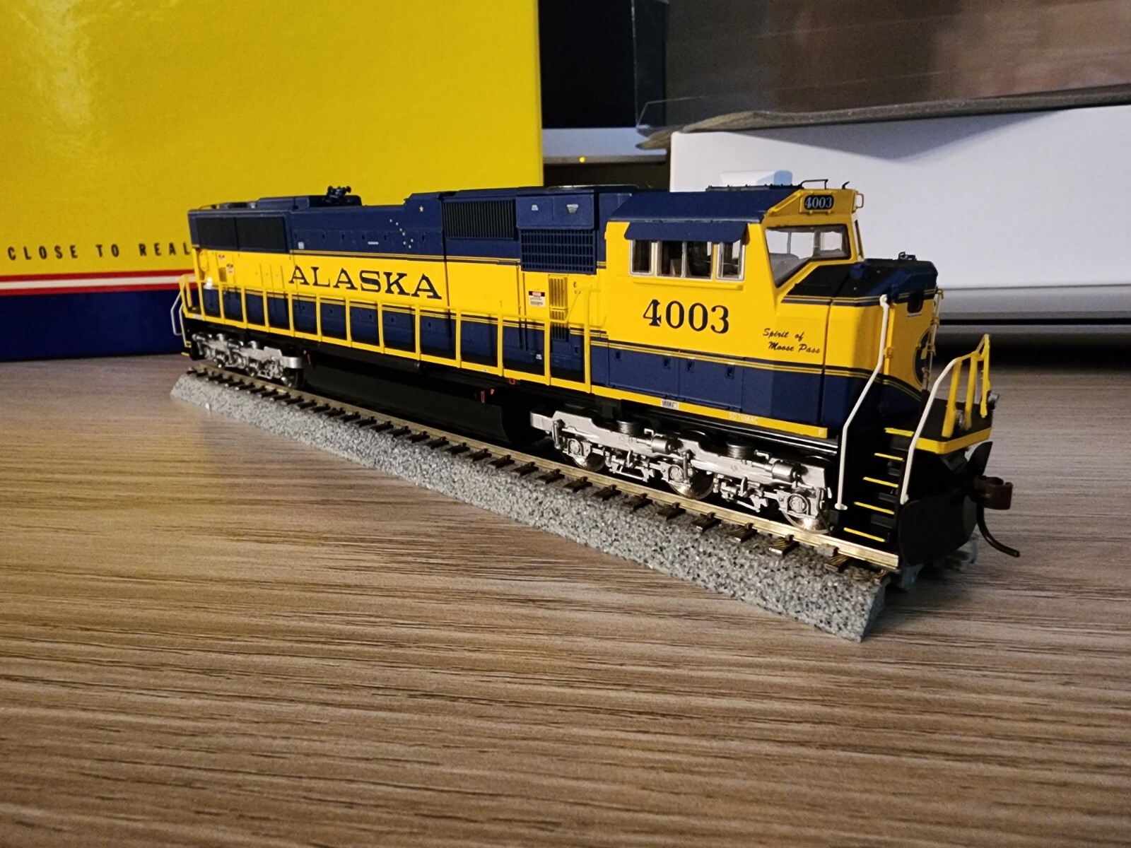 Ho Scale Alaska Railroad Sd70mac Athearn Genesis eBay