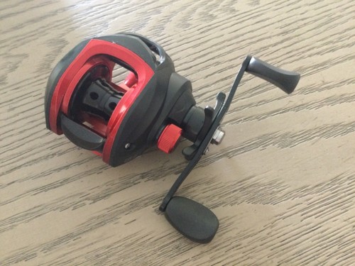 MY 2000-R 8:1:1 BAITCASTING FISHING REEL 18BB!