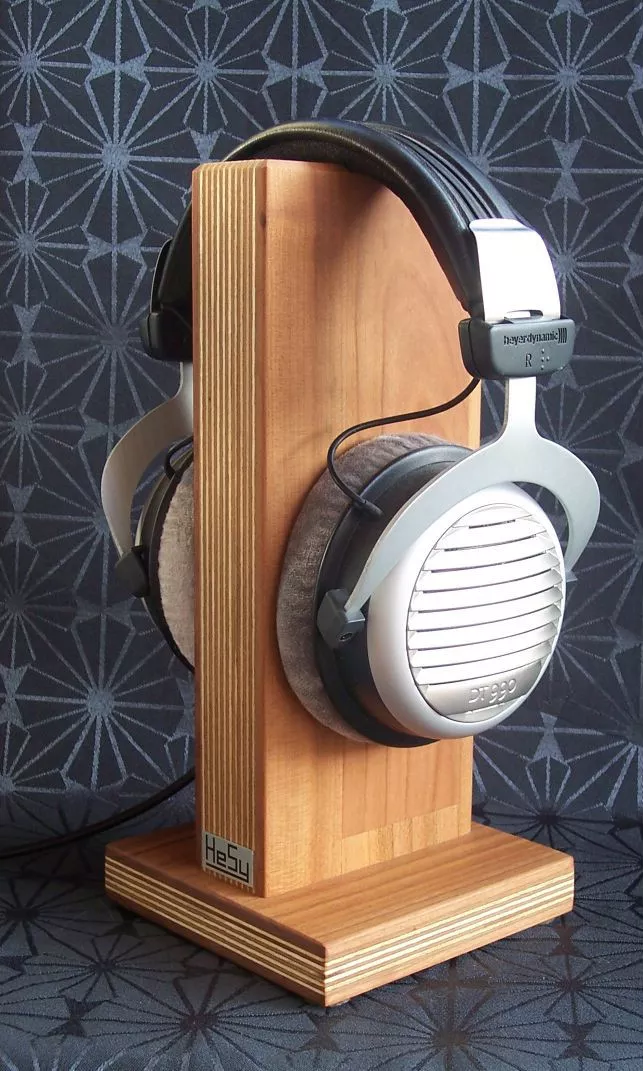 Plywood headphone stand new arrivals