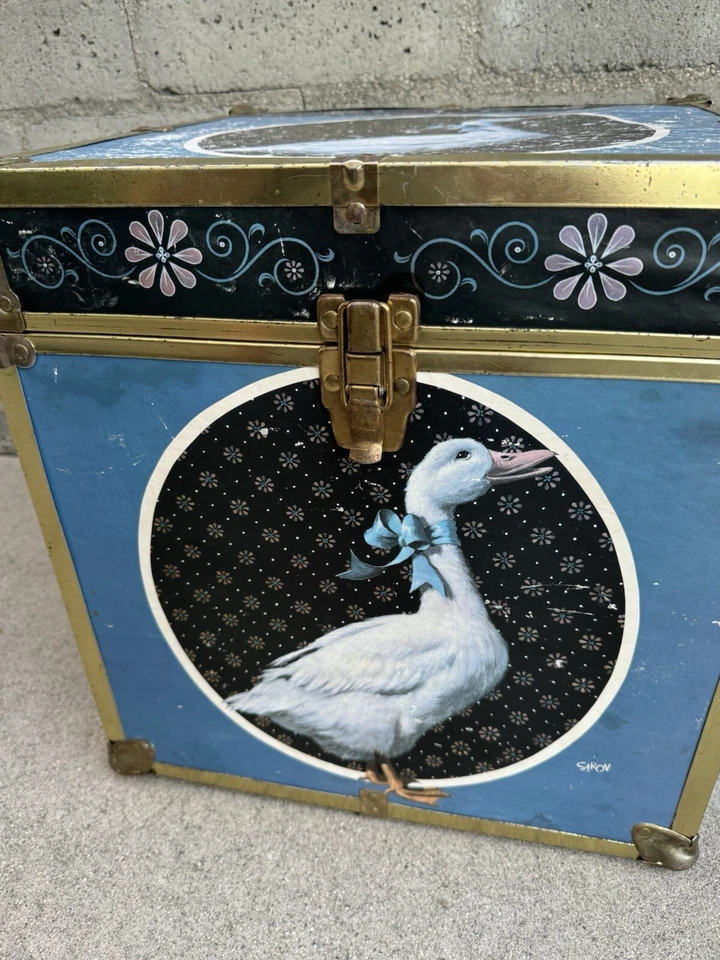 Vintage 1980s Decoupage Country Puddle Duck Book Storage Trunk Blue SARON Wood - Image 4 of 4