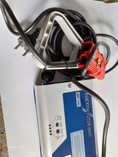 Ladeger&auml;t 24 V f&uuml;r Traktionsbatterien