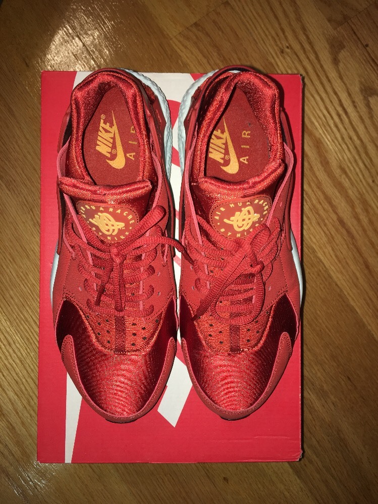 Nike Air Huaraches Run WMNS 9 Size 10.5 Men Size 9 WMNS e534af Nike Air Huaraches Run WMNS 9 Size 10.5 Men Size 9 WMNS e534af