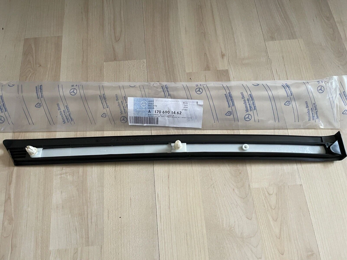ORIG. MERCEDES SLK R170 LEISTE ZW. KOTFLÜGEL & SCHWELLER RE.-VO 
