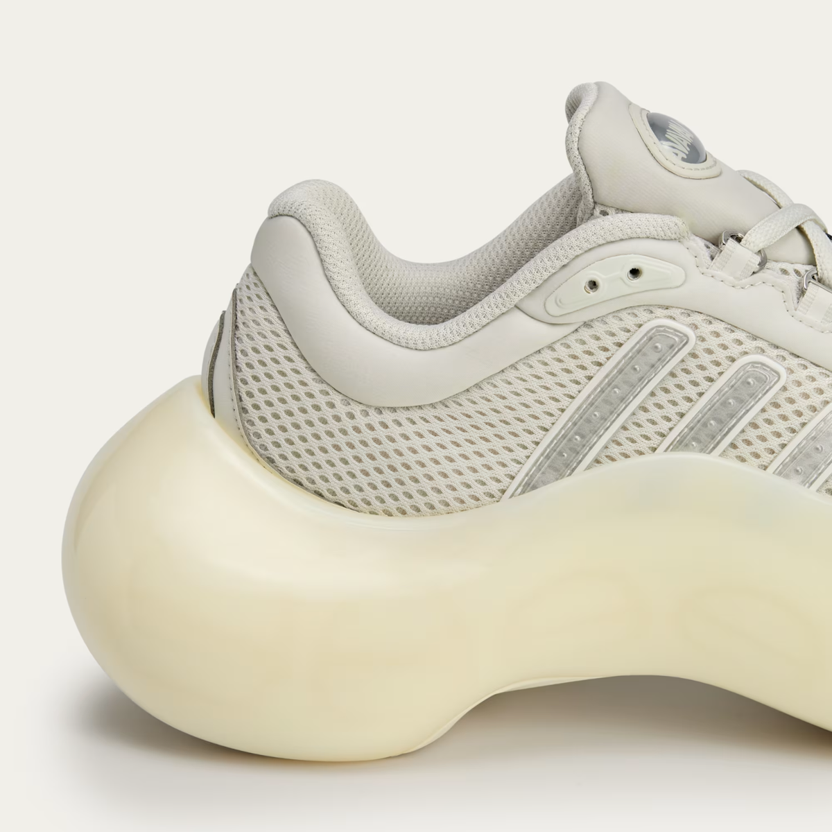 JI1495 Avavav × adidas Originals Moonrubber Megaride Off