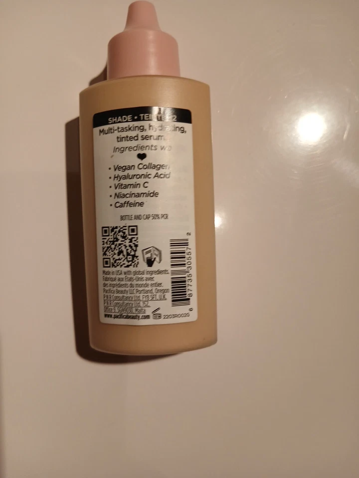 Suero tintado Pacifica Kind cobertura natural base luz Foto 3 de 3