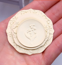 Miniature Beige Vintage Plates Set Dollhouse Dishes Kitchen Decor 1:12 Metal