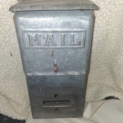 VINTAGE GALVANIZED METAL WALL MOUNT MAILBOX 10'' X 5.5'' x 2'' THICK UNPAINTED