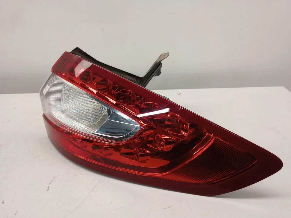 Ford Mondeo V BA7 orig Rückleuchte außen rechts LED vor Facelift Bj 2015 - Bild 2 von 4