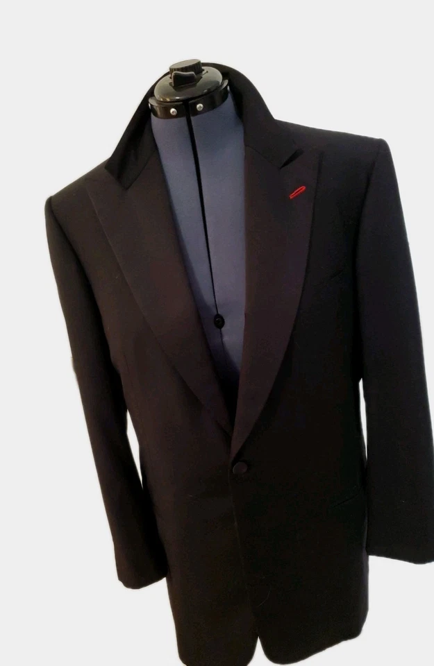Chaqueta Brioni Negra Talla 44L Esmoquin Esmoquin Formal Lana Italia Borde Satinado Espartaco Foto 2 de 4