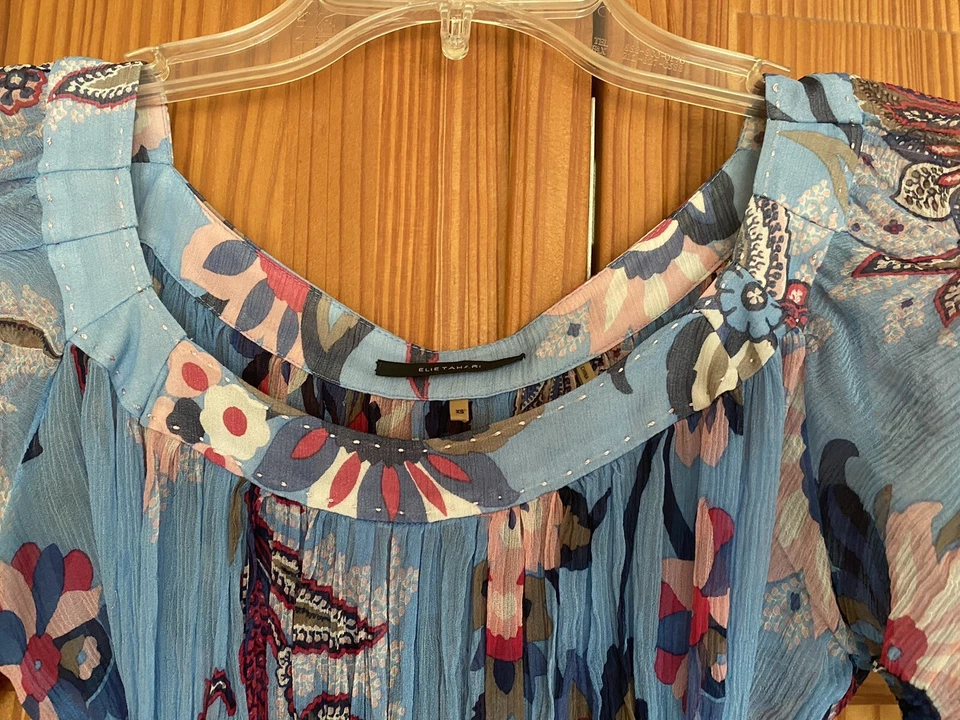 Top elie tahari 100% seda talla XS Foto 2 de 4