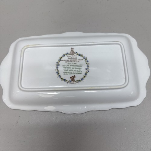 ROYAL DOULTON BRAMBLE HEDGE RARE "THE PICNIC" RECTANGULAR PLATTER SERVING TRAY - Picture 8 of 19