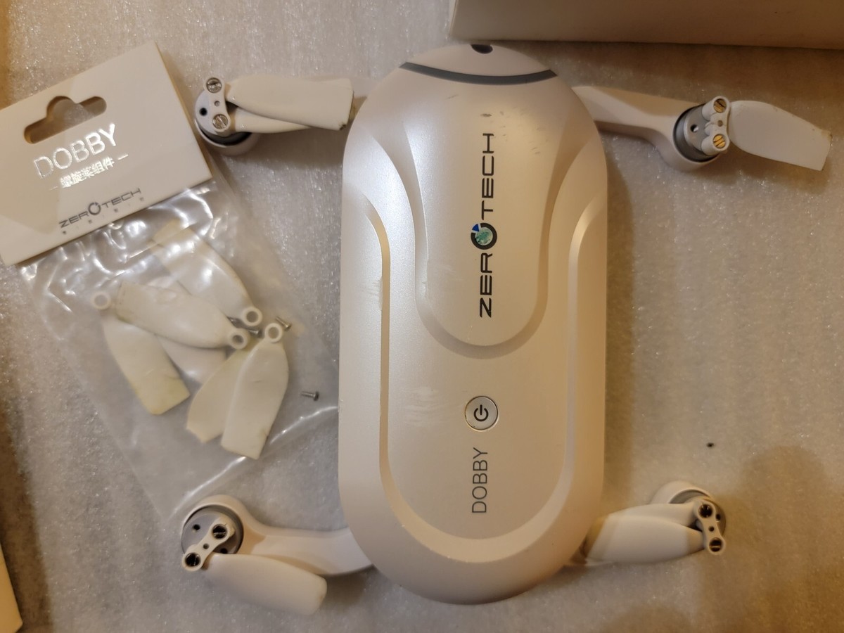 Defective ZeroTech DOBBY 4K / 13MP Pocket Drone with 1 x Battery