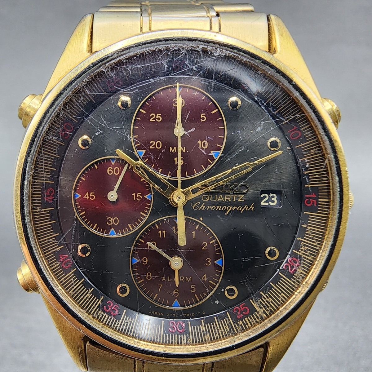 Seiko Chronograph Watch Men 37mm Black Dial Gold Date Alarm 7T32