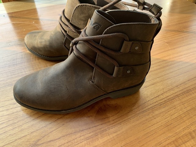 Teva De La Vina Dos Shorty Brown 