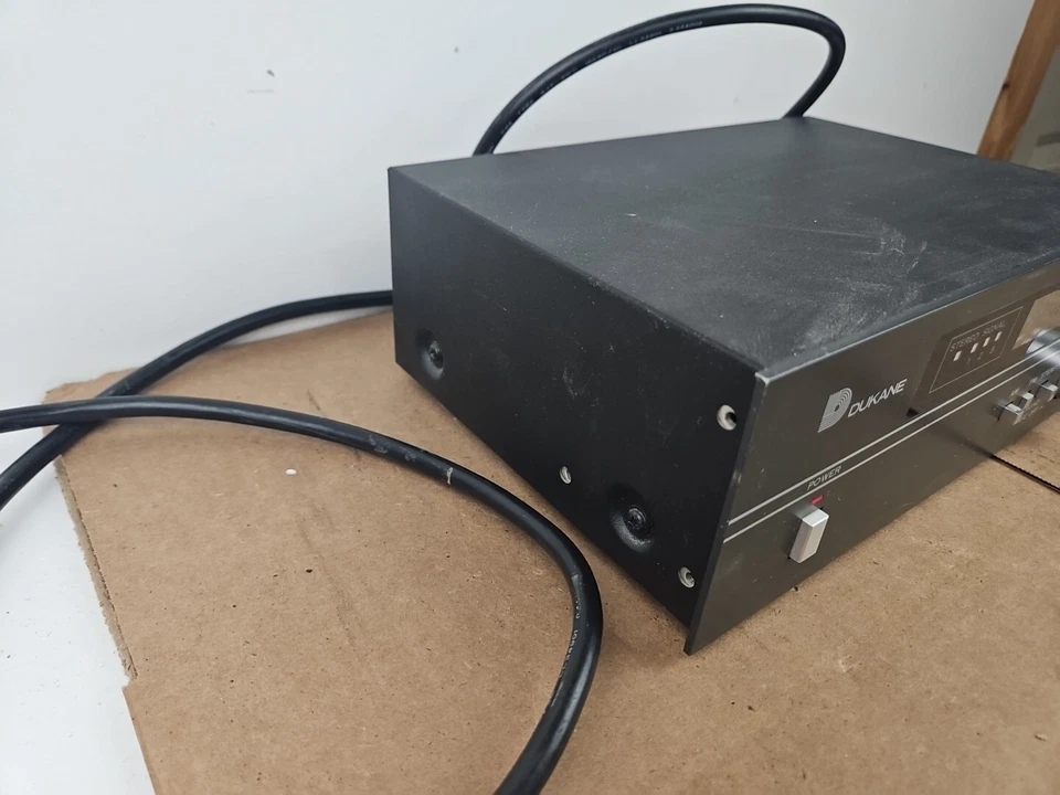 DUKANE 10A180 复古调幅调频立体声接收器 — 第 3/4 张图片