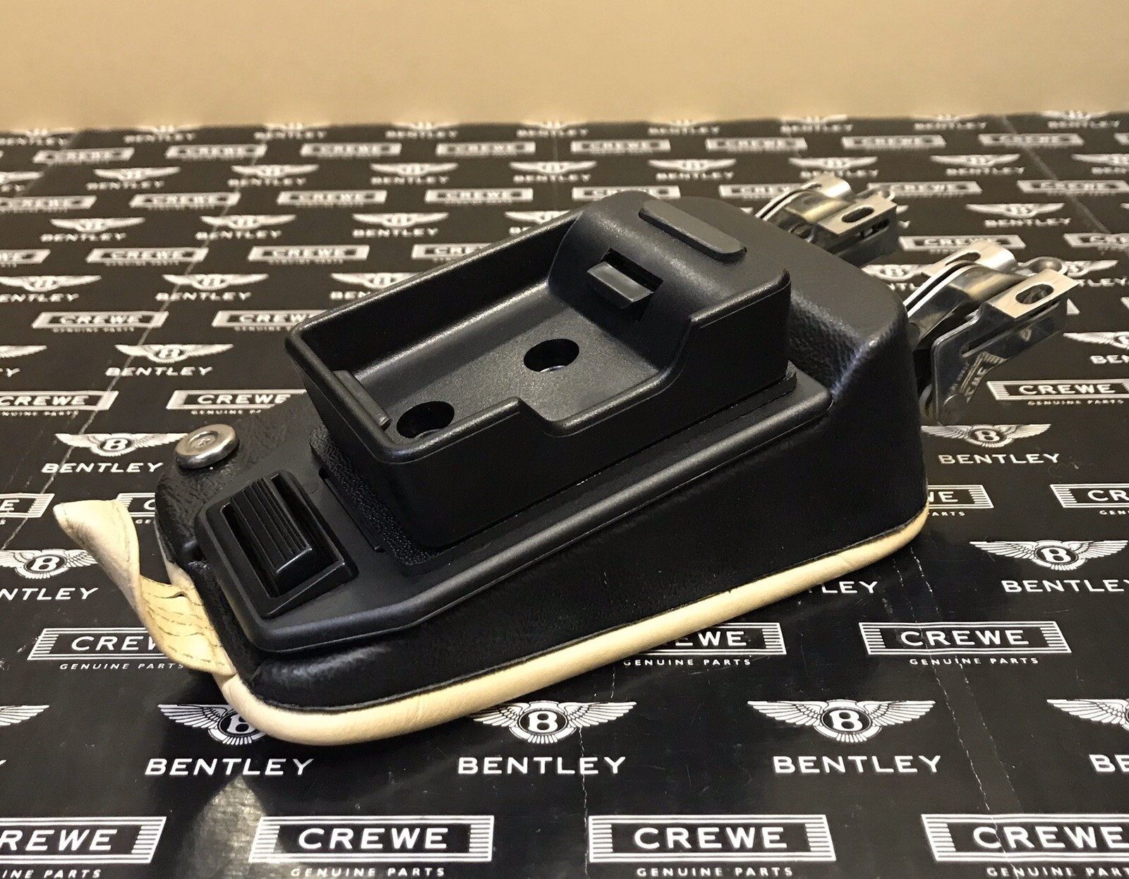 2000 Bentley Arnage Center Console Phone Holder. Rare And Hard To Find #BA-01